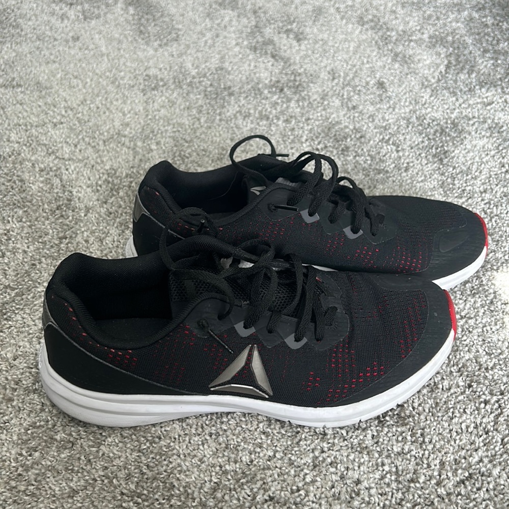 Men’s Reebok black sneakers